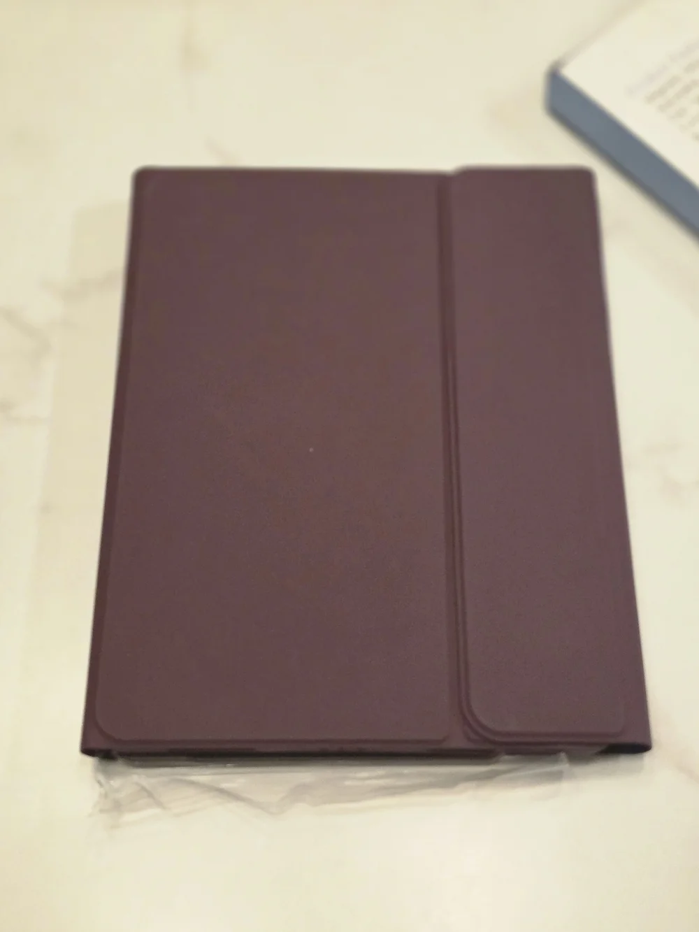 Harvopu iPad Wireless Bluetooth Keyboard Case - Mulberry - Brand New